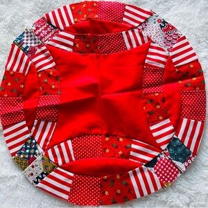 Handmade Round Quilt Block 16-1/2” Diameter